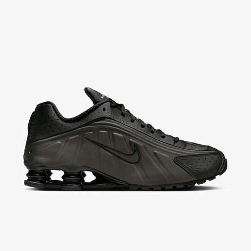 NIKE SHOX R4