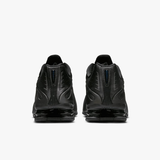 NIKE SHOX R4