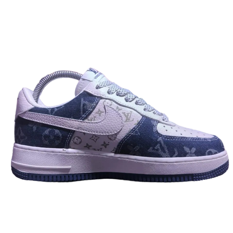 NIKE AIR FORCE 1 LV